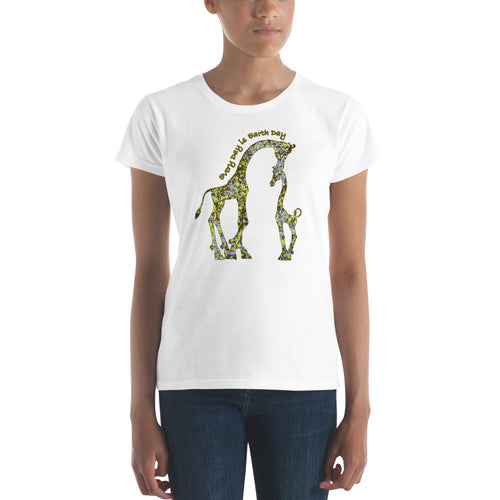 EARTH DAY GIRAFFE - WOMEN'S short sleeve t-shirt